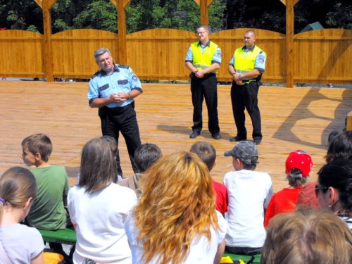 Slávnostné otvorenie letnej čitárne v Zoologickej záhrade pri chate Bobor