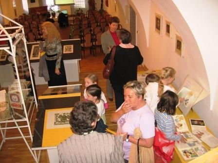 7. októbra sa konala v Spišskej knižnici v Spišskej Novej Vsi vernisáž výstavy s prezentáciou o živote a tvorbe majstra Štefana Cpina – maliara, grafika a ilustrátora detských kníh. Výstava potrvá do 23. 10. 2009