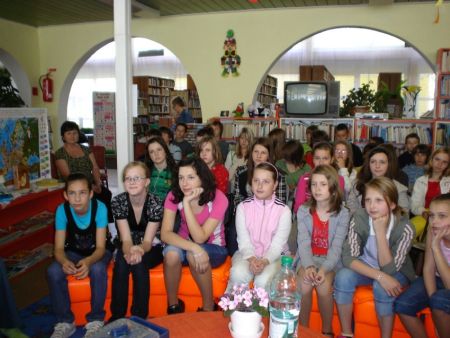 Podujatie pod názvom Poštové holuby sa uskutočnilo 12. 6. 2009 v Podduklianskej knižnici vo Svidníku.
